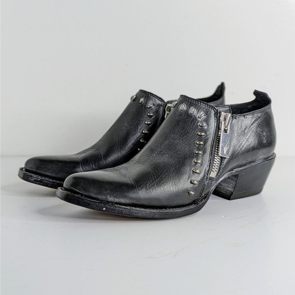 Frye Sacha Shooties 6 Black Leather Silver Stud Ankle Boots Heritage Style - Picture 16 of 16